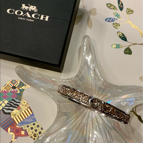 💫🦄✨COACH NEW IN BOX SIGNATURE C GOLD CRYSTALS & PLATINUM BANGLE STUNNING… - Picture 3 of 10